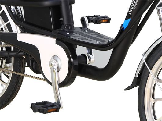3.Wider Pedal