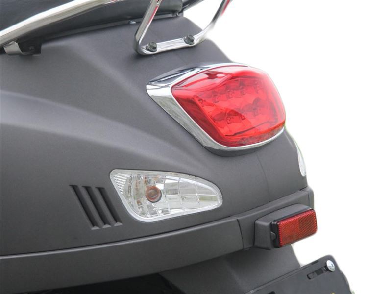 2.Style Taillight
